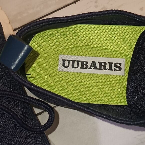 Men's Lightweight Breathable Shoes - Picture 3 of 7